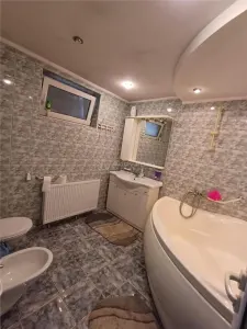 Maison de Caractère à Vendre à Talmaciu - foto 5