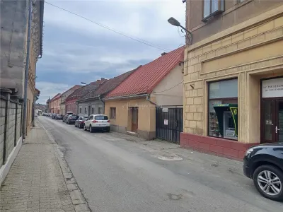 Oravita, Casa Llave en Mano, 7 Estancias, Posibilidad de Buhardilla, Precio Negociable - foto 2