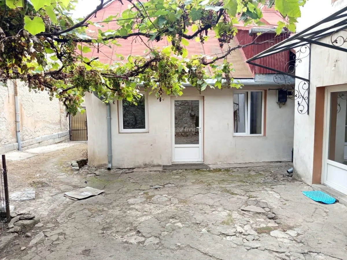 Oravita, Casa Llave en Mano, 7 Estancias, Posibilidad de Buhardilla, Precio Negociable - foto 15