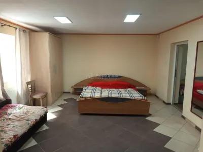 Oravita, Casa Llave en Mano, 7 Estancias, Posibilidad de Buhardilla, Precio Negociable - foto 3