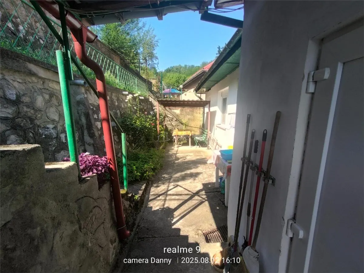 House / villa for sale sqm in Resita, Muncitoresc area - foto 11