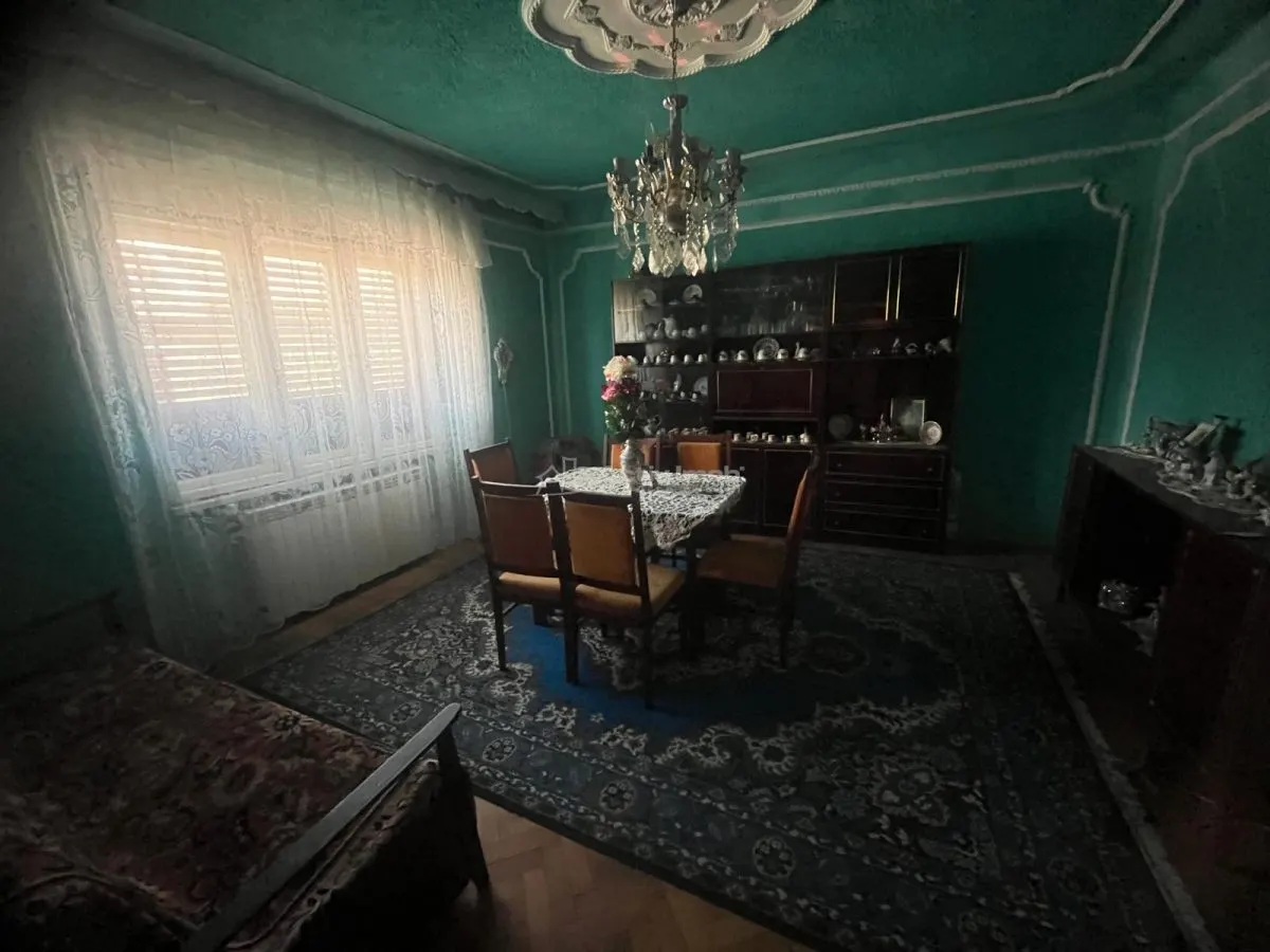 Caransebes, Maison Deux Niveaux avec Terrain de 1,000 sqm - foto 20