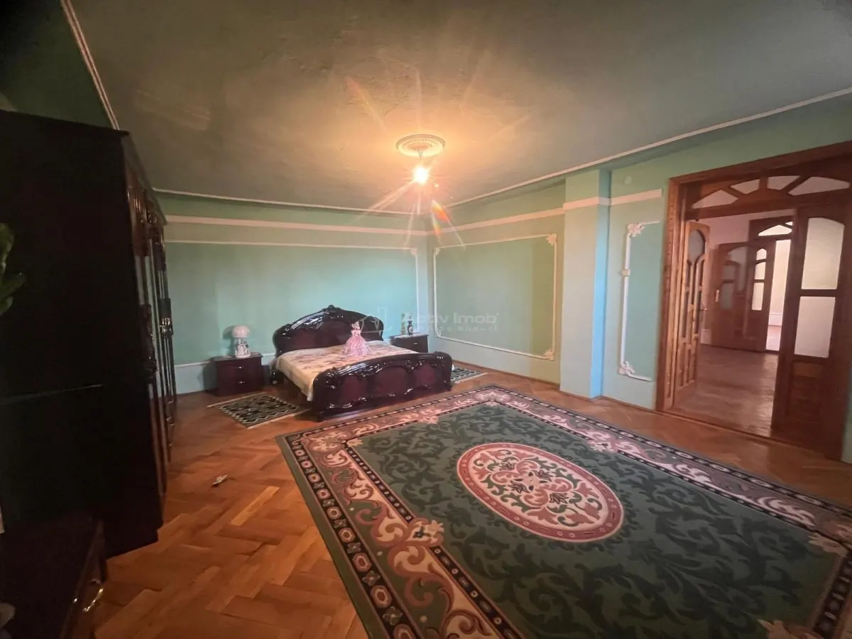 Caransebes, Maison Deux Niveaux avec Terrain de 1,000 sqm - foto 6