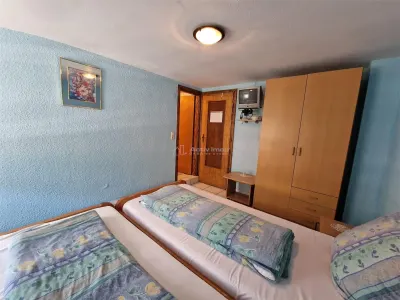 Villa Resita avec Pension P+2+M, 827 m², Commission Acheteur Zéro - foto 20