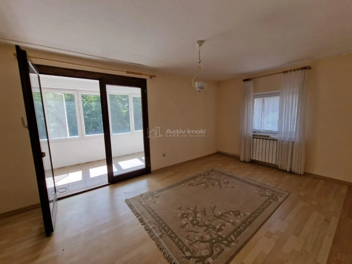 Villa Resita avec Pension P+2+M, 827 m², Commission Acheteur Zéro - foto 22