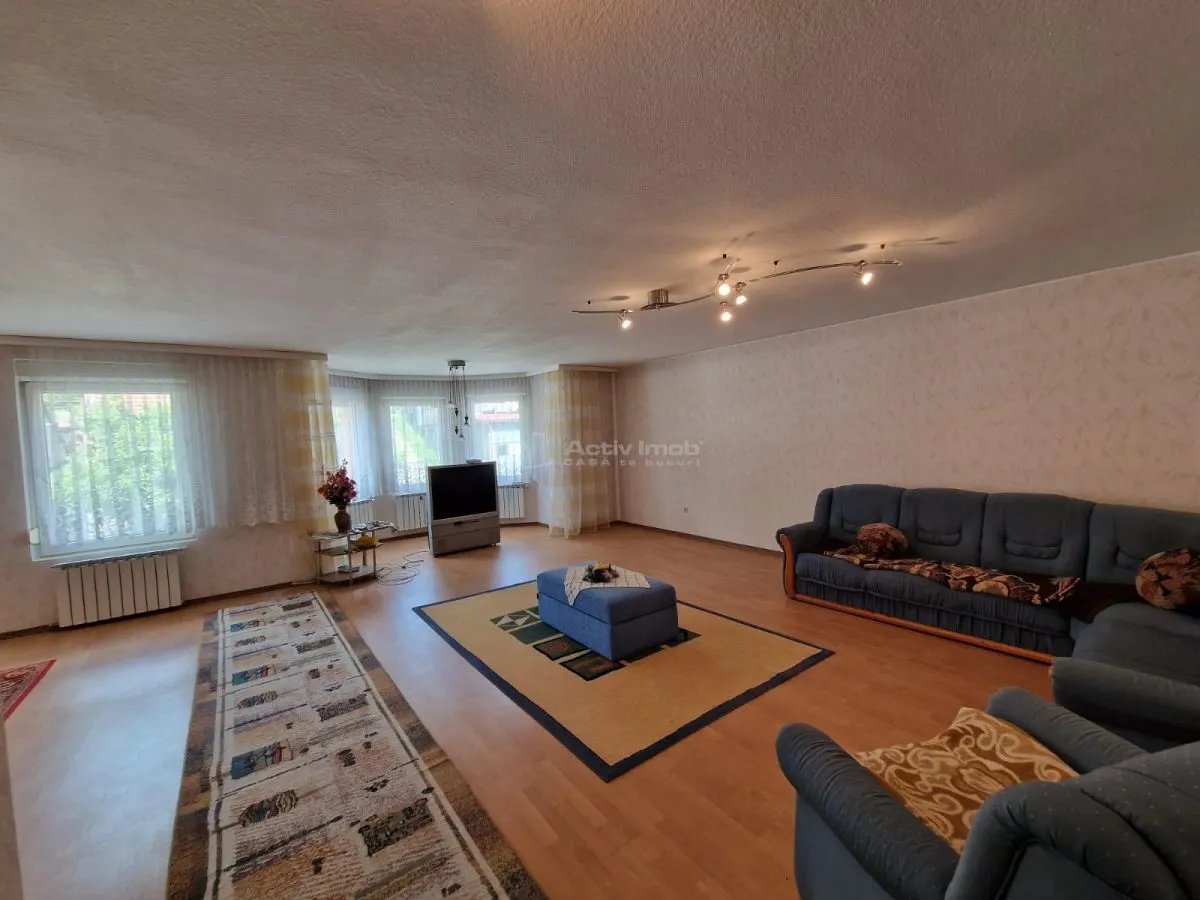 Villa Resita avec Pension P+2+M, 827 m², Commission Acheteur Zéro - foto 6