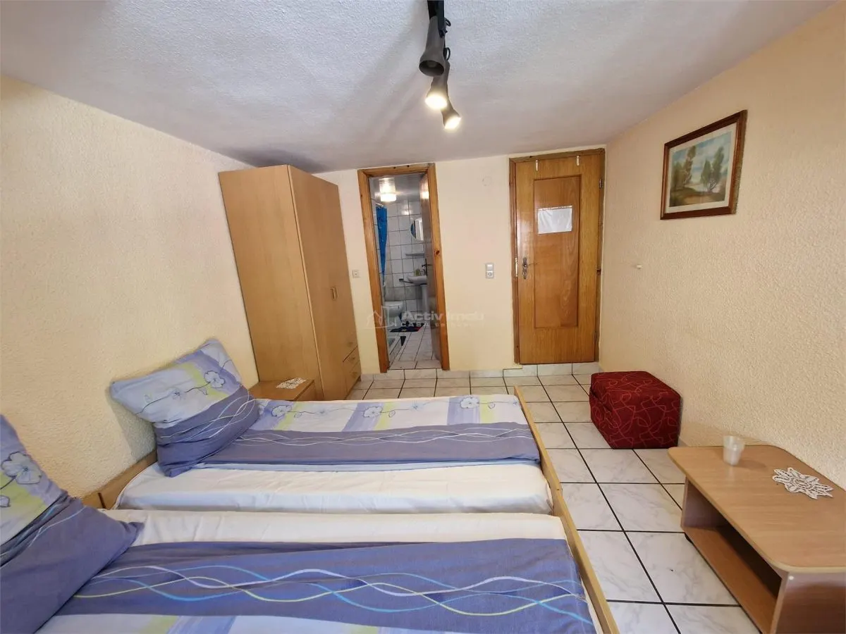 Villa Resita avec Pension P+2+M, 827 m², Commission Acheteur Zéro - foto 10