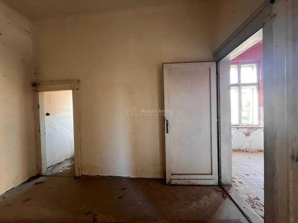 Timisoara, Villa d'Époque avec Terrain Généreux de 802 m², Quartier Balcescu-Elisabetin - foto 11
