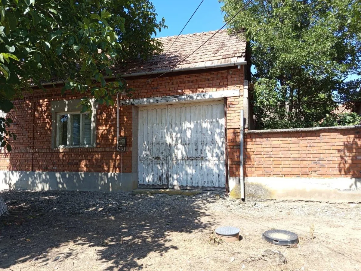 Iam, Casa de 5 Dormitorios con Terreno, 1.439 m² Parcela, Negociable - foto 3