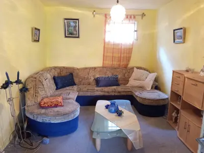 Iam, Casa de 5 Dormitorios con Terreno, 1.439 m² Parcela, Negociable - foto 22