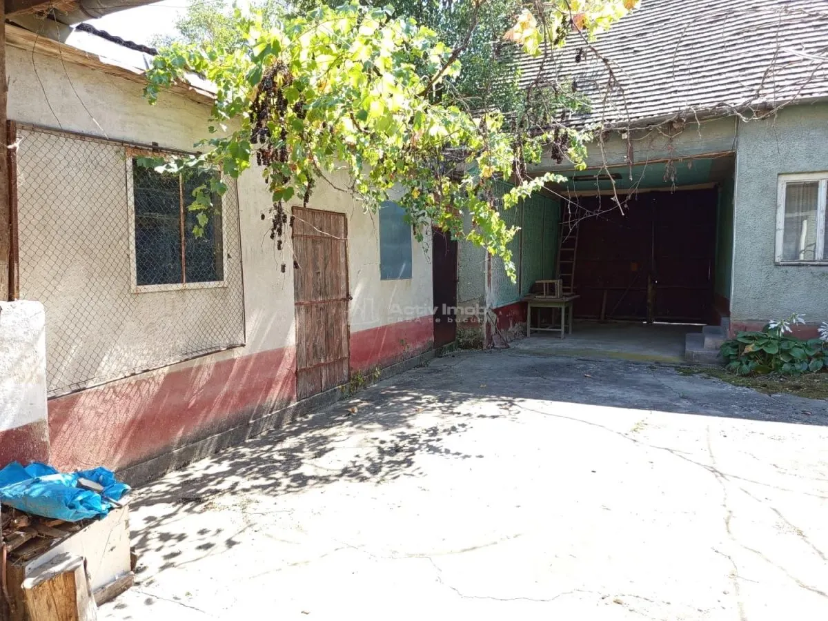 Iam, Casa de 5 Dormitorios con Terreno, 1.439 m² Parcela, Negociable - foto 7