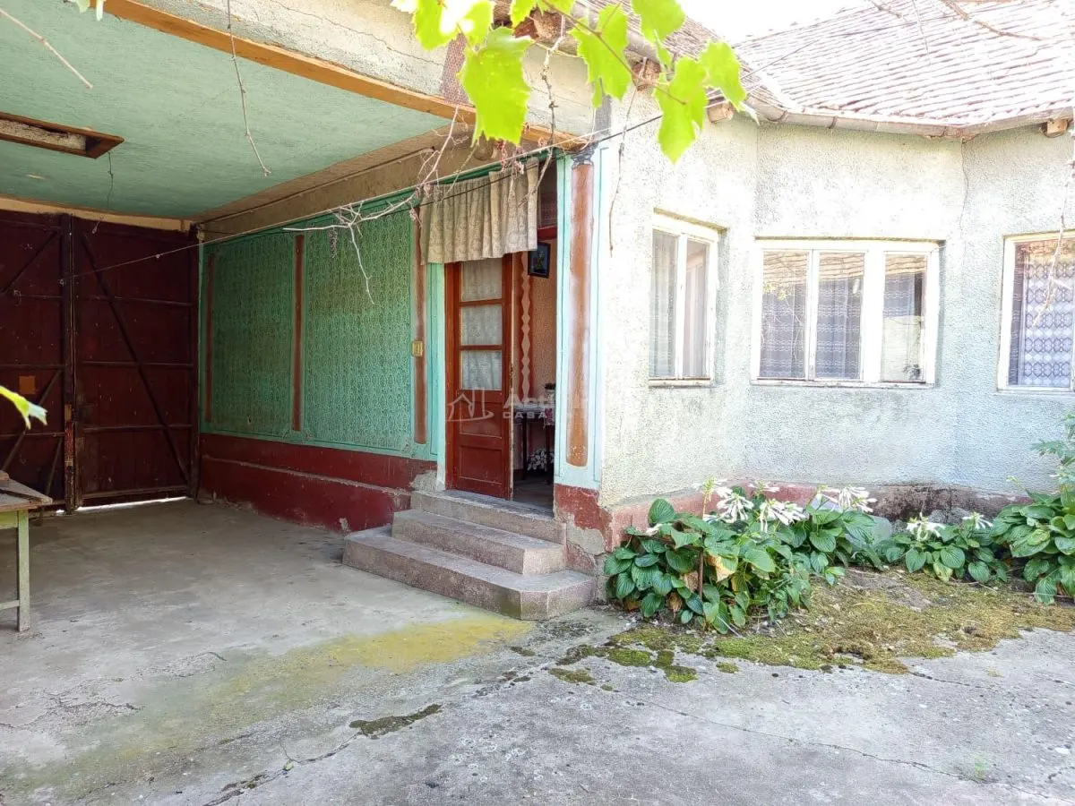 Iam, Casa de 5 Dormitorios con Terreno, 1.439 m² Parcela, Negociable - foto 9