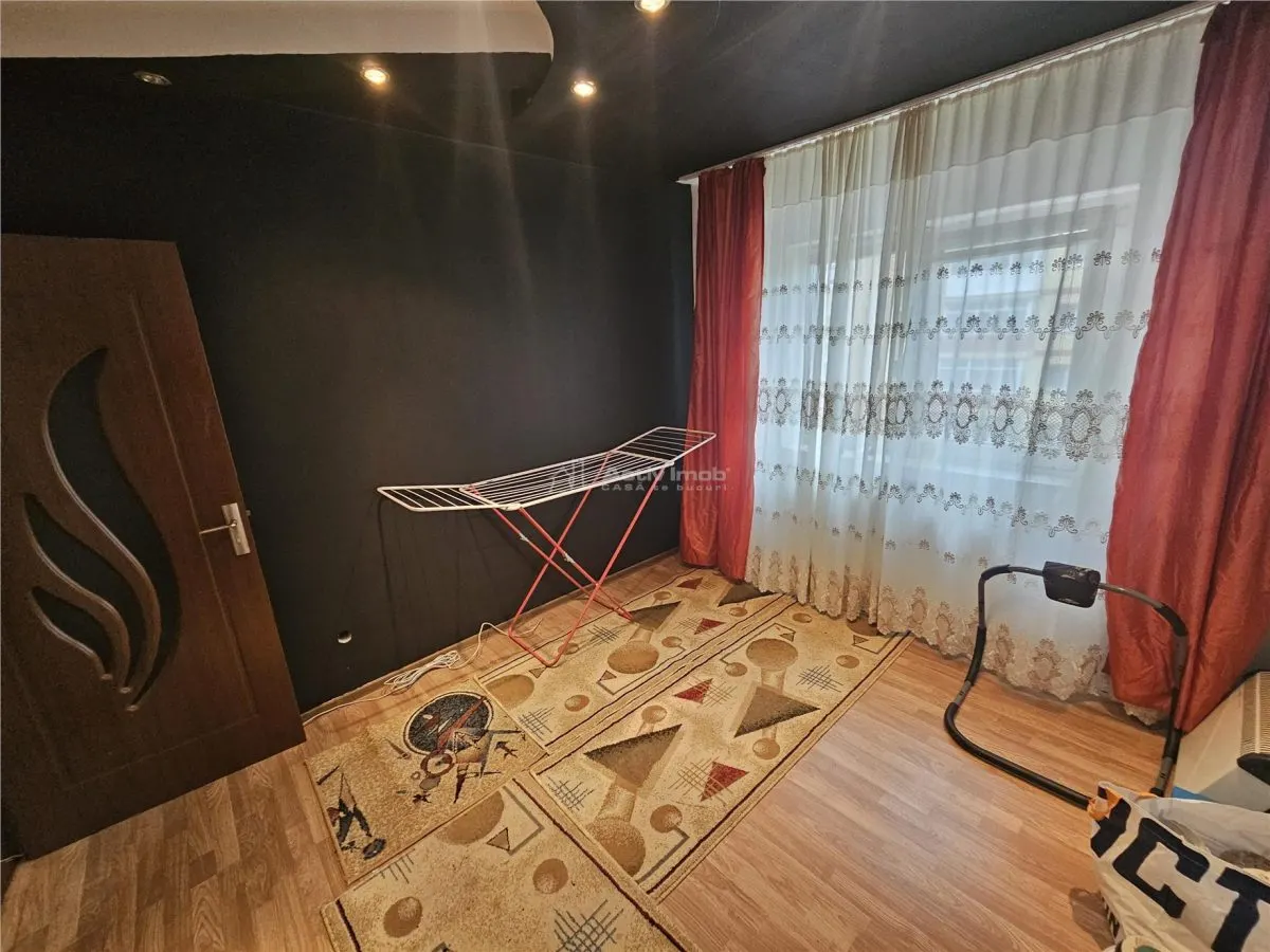 Resita, Apartamento de 3 Dormitorios, Distrito Micro 4 - foto 25