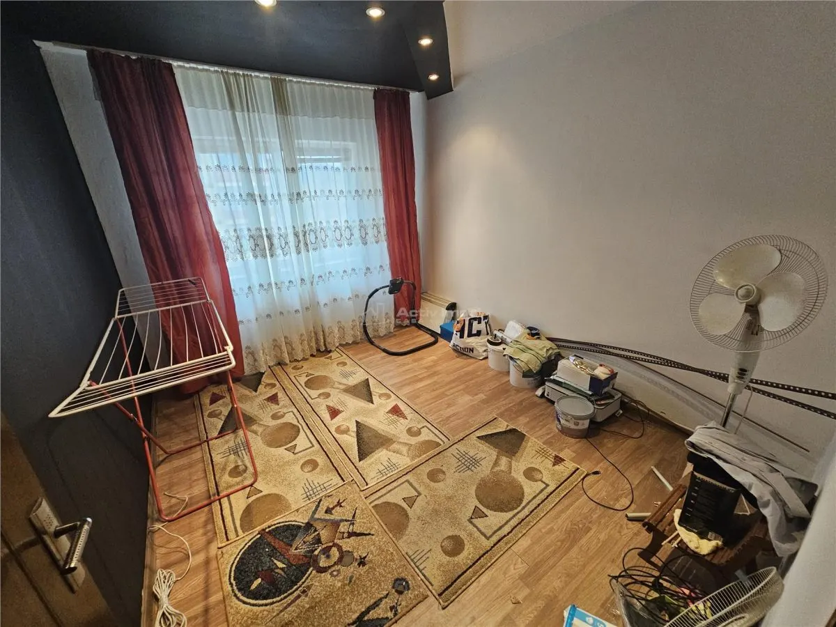 Resita, Apartamento de 3 Dormitorios, Distrito Micro 4 - foto 4