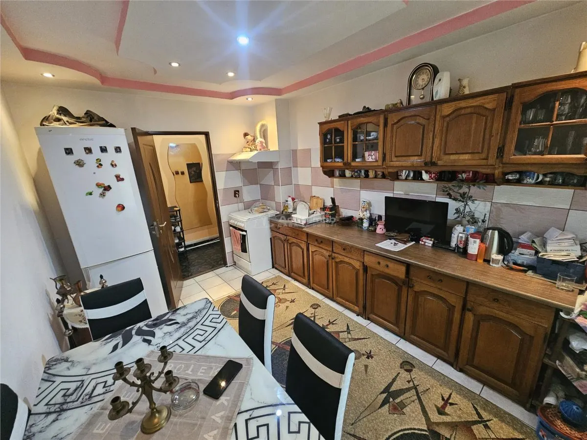 Resita, Apartamento de 3 Dormitorios, Distrito Micro 4 - foto 7