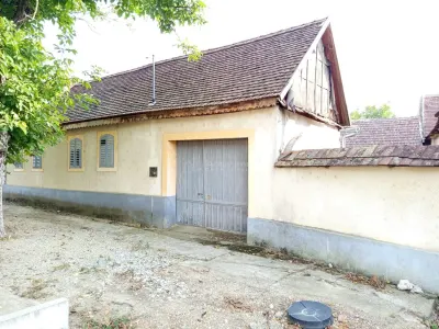 Ciuchici, Maison 7 Pièces, 1.151 m² Terrain, Prix Négociable, Zéro Commission - foto 2