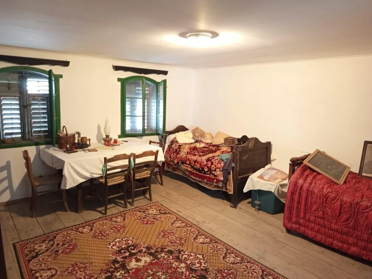 Ciuchici, Maison 7 Pièces, 1.151 m² Terrain, Prix Négociable, Zéro Commission - foto 21