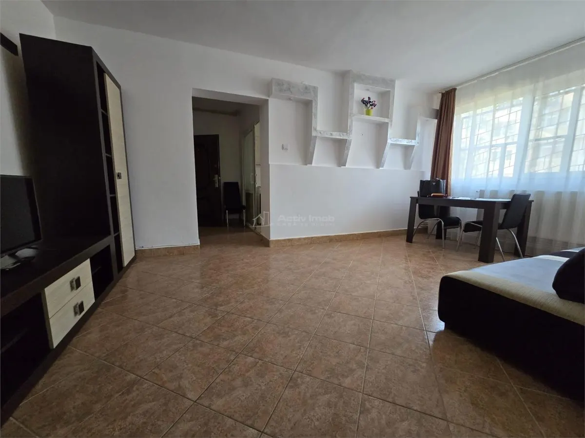 Appartement Deux Chambres à Vendre, Aleea Trandafirilor - foto 2