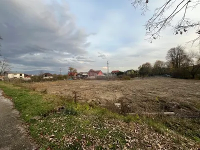 Caransebes, Terrain Constructible 3.150 m², Quartier Teius - foto 3