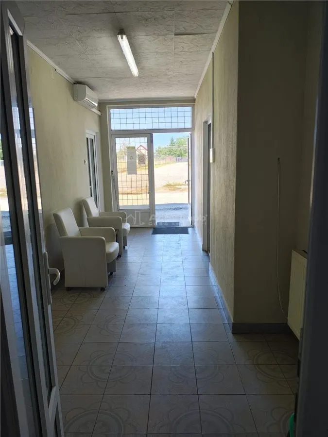 Hala industriala de vanzare sau inchiriere– Misca - judetul Bihor - 972 mp construiti -Teren 12538 mp - Utilitati complete - foto 11