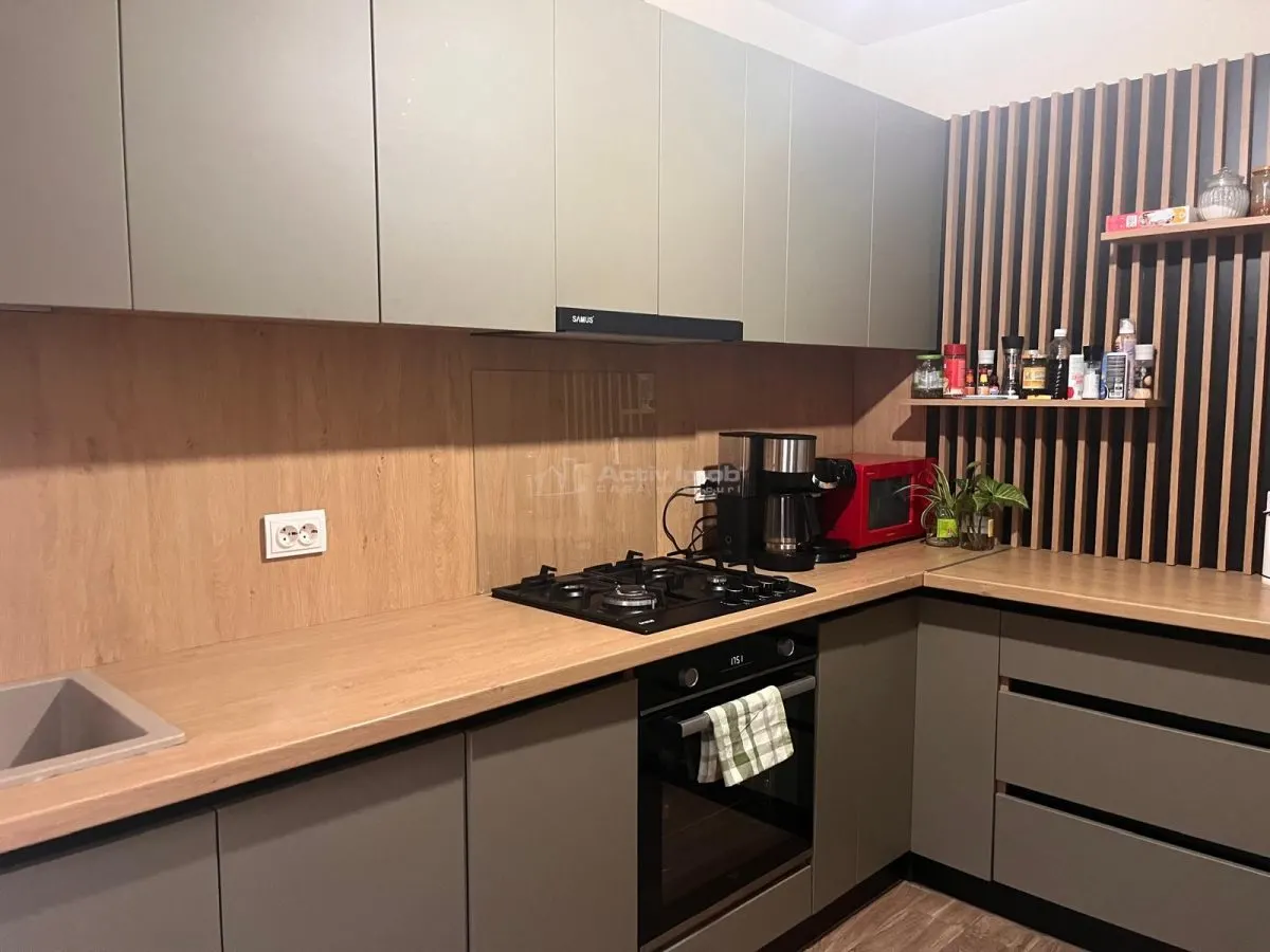 Lugoj, Maison 130 m² avec Terrain 250 m², Centre, Zone Zéro - foto 2