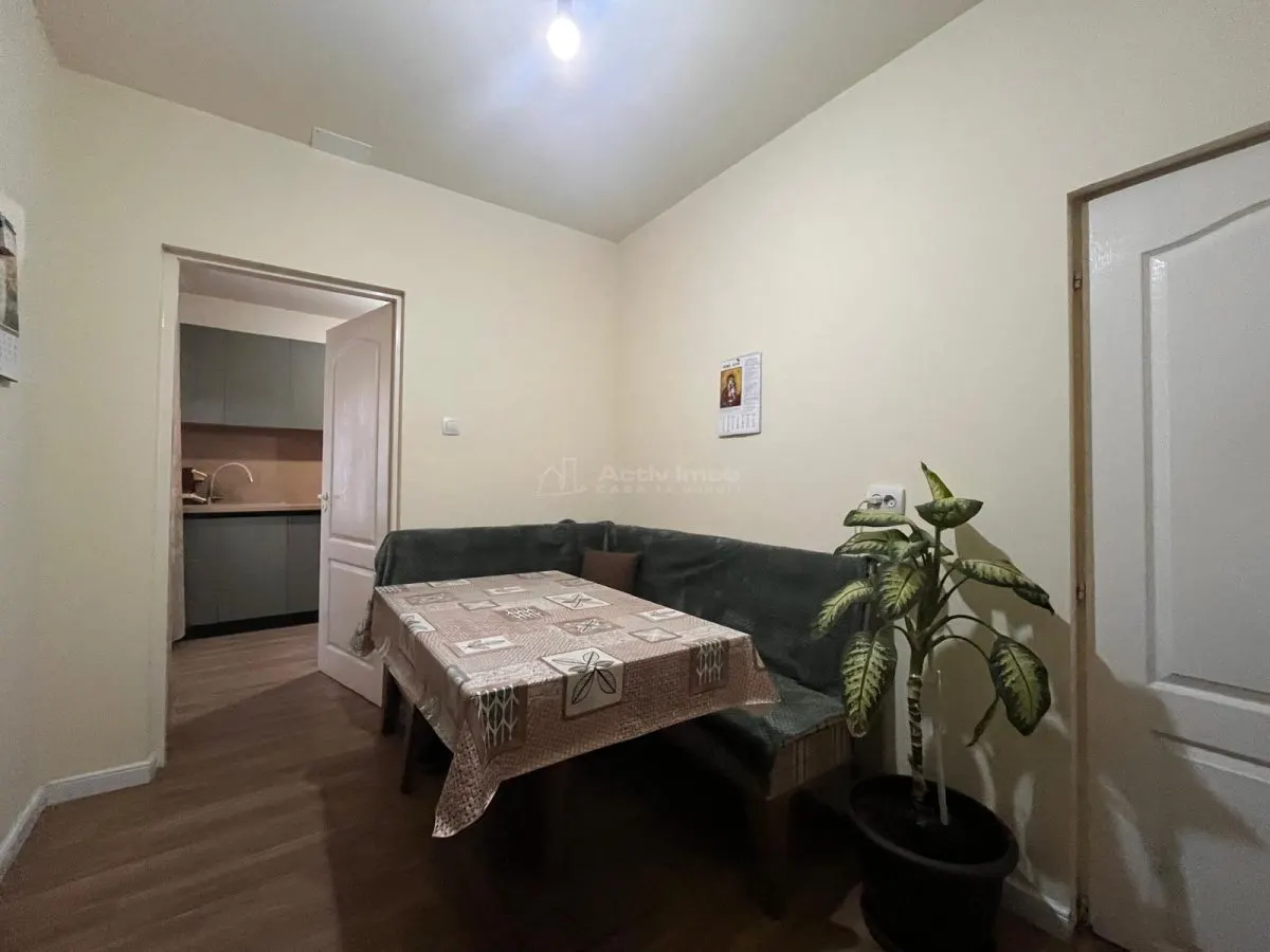Lugoj, Maison 130 m² avec Terrain 250 m², Centre, Zone Zéro - foto 3