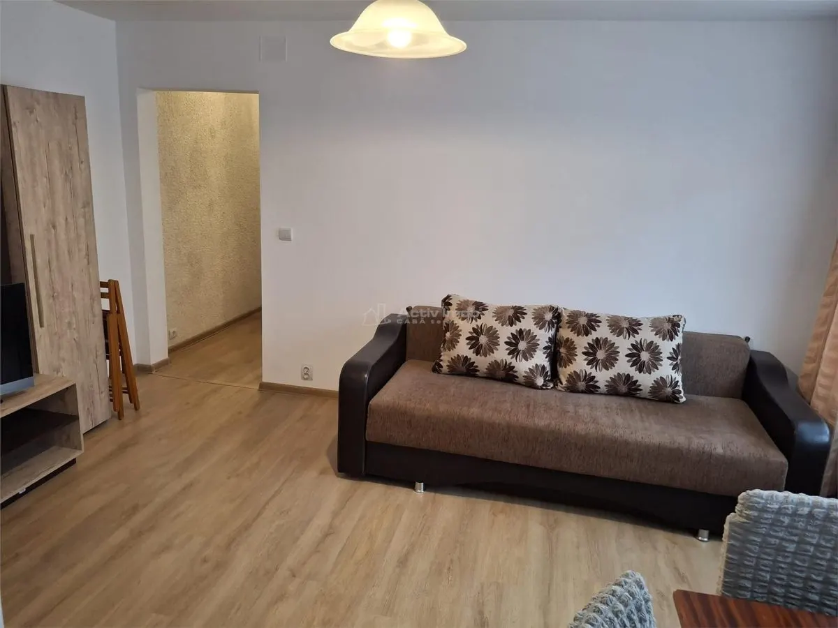 Resita, Appartement 3 Pièces à Louer, Quartier Micro III - foto 2