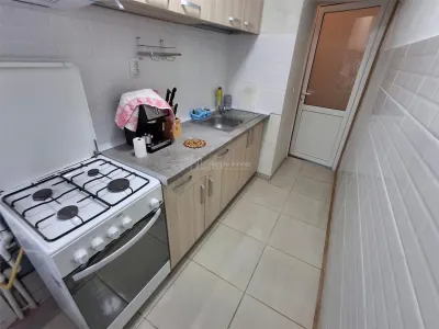 Resita, Appartement 3 Pièces à Louer, Quartier Micro III - foto 4