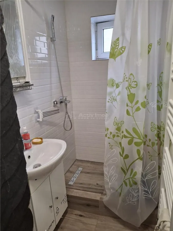 Resita, Appartement 3 Pièces à Louer, Quartier Micro III - foto 9