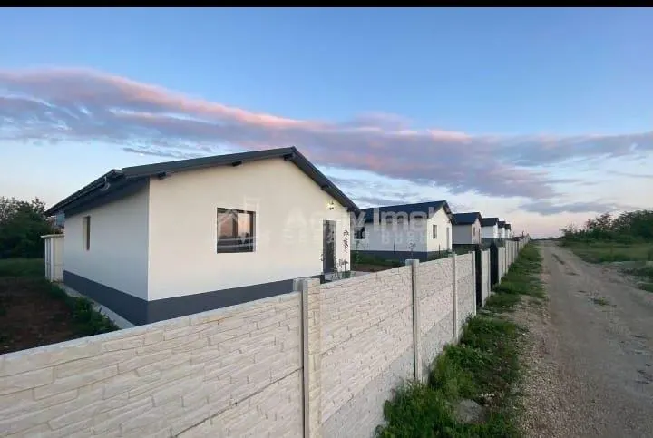 Individual Ground Floor Houses, Mihailesti, Giurgiu – 400 sqm Plot - foto 1