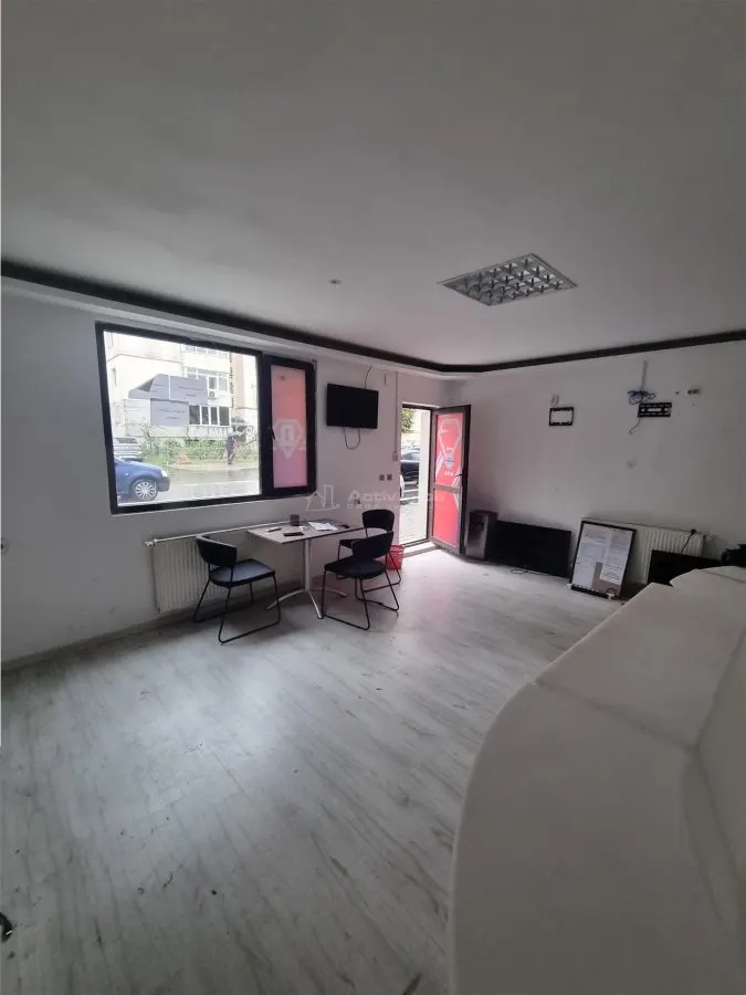 商业用地和房产，布加勒斯特CEC银行附近 - foto 1