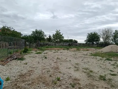 Casa individuala reconditionata partial-Teren 900 mp-Toate utilitatile-Gaz la poarta-Asfalt - foto 11