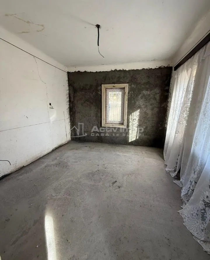 Casa individuala reconditionata partial-Teren 900 mp-Toate utilitatile-Gaz la poarta-Asfalt - foto 13