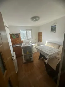 Exceptional Opportunity: Two-Storey House in Ploiesti, Peaceful Location - foto 4