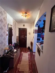 Apartment with 2 bedrooms for sale 50 sqm in Resita, Moroasa 1 area - foto 12