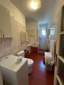Resita, 3-Bedroom Semi-Separated Apartment, Lunca - foto 12