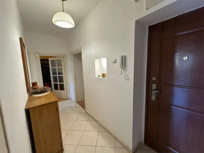 Resita, 3-Bedroom Semi-Separated Apartment, Lunca - foto 15