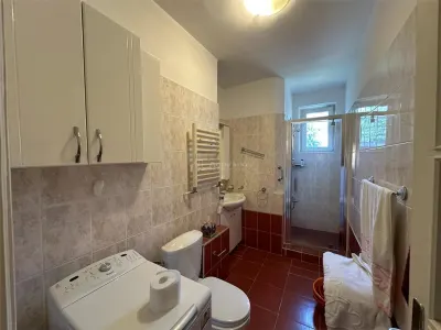 Resita, 3-Bedroom Semi-Separated Apartment, Lunca - foto 16