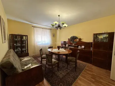 Resita, 3-Bedroom Semi-Separated Apartment, Lunca - foto 7