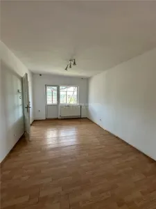 Apartment with 2 bedrooms for sale 38 sqm in Resita, Mociur area - foto 11