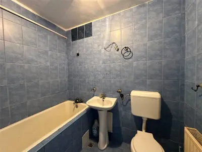 Apartment with 2 bedrooms for sale 38 sqm in Resita, Mociur area - foto 14