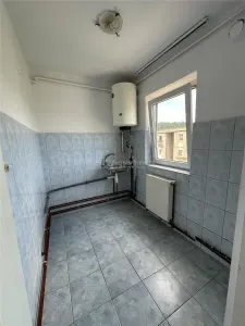 Apartment with 2 bedrooms for sale 38 sqm in Resita, Mociur area - foto 4