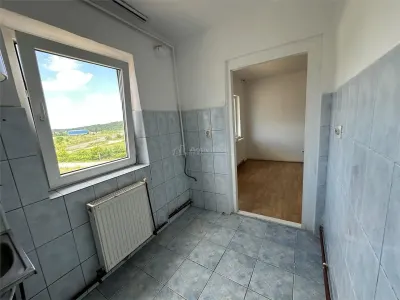 Apartment with 2 bedrooms for sale 38 sqm in Resita, Mociur area - foto 7