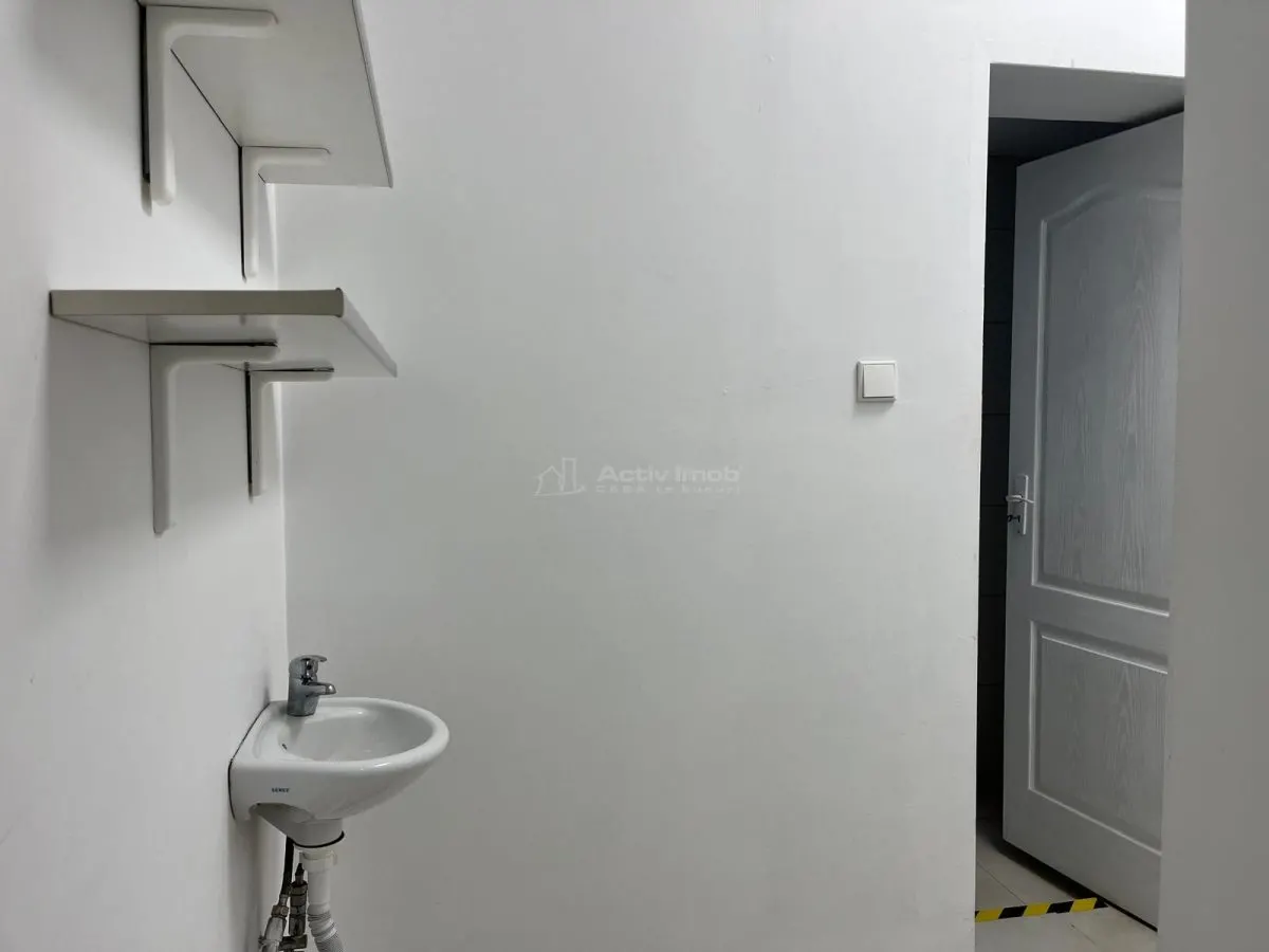 Lugoj, Local Commercial à Louer – Centre, 95 m² (Près Police) - foto 25