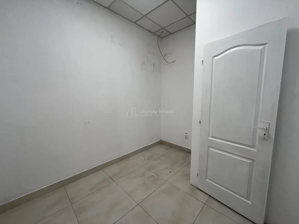 Lugoj, Local Commercial à Louer – Centre, 95 m² (Près Police) - foto 7