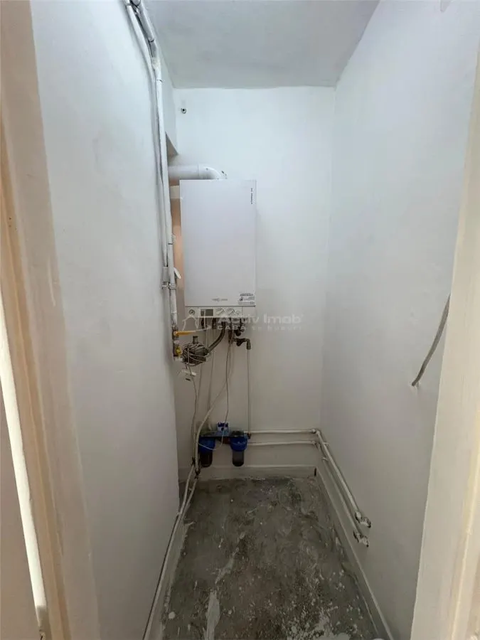 Resita, Appartement 2 Chambres, Plan Dégagé, Quartier Lunca - foto 14