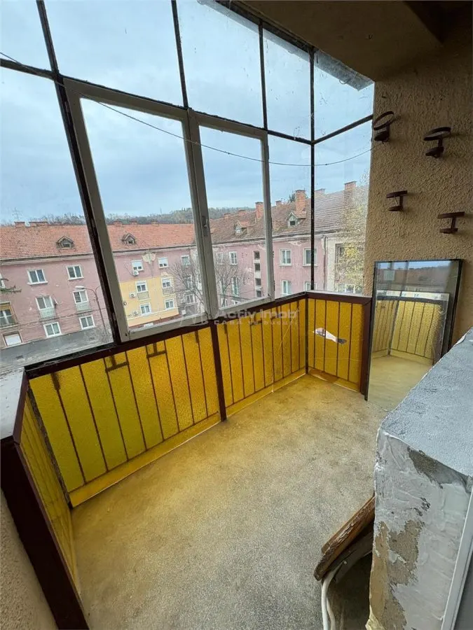 Resita, Appartement 2 Chambres, Plan Dégagé, Quartier Lunca - foto 18