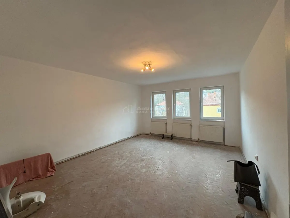 Resita, Appartement 2 Chambres, Plan Dégagé, Quartier Lunca - foto 10