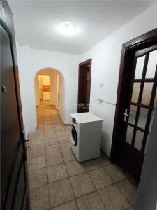 Appartement 2 Chambres, Ultra-Centre de Moldova Noua - foto 2