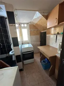 Resita, Studio avec Cuisine et Salle de Bain, Zone Lunca - foto 5